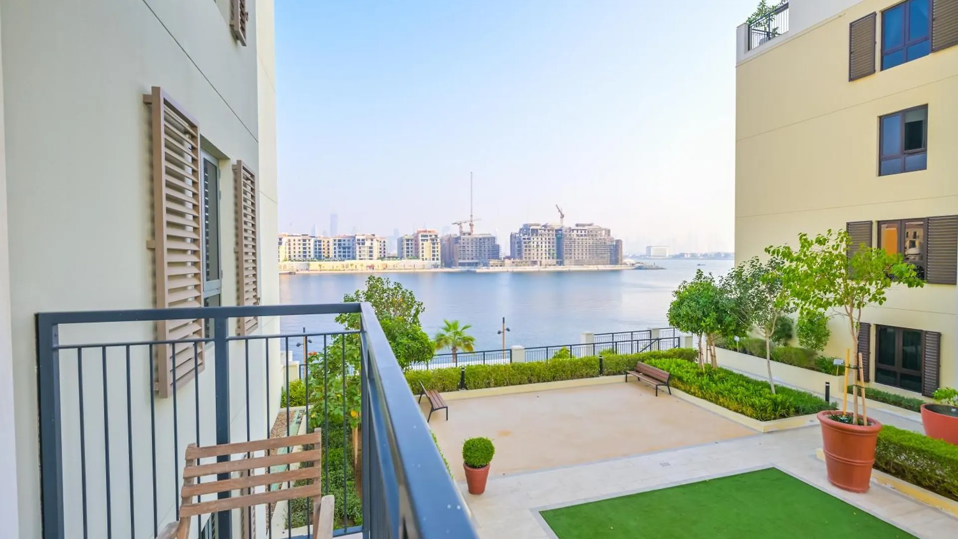 Le Pont, Port De La Mer 1 Bedroom Apartment Dubai