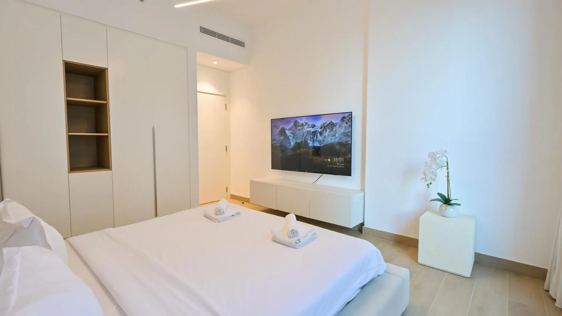 Le Pont, Port De La Mer 1 Bedroom Apartment Dubai